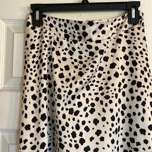 Black & Whit Printed Maxi Skirt